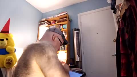 Bendavewill online show from July 25, 7:28 am