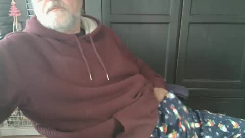 Snapshot of bendrinkin chatting on February 7, 9:15 pm bendrinkin online show from February 7, 9:15 pm