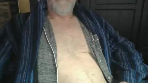 Snapshot of bendrinkin chatting on February 20, 10:16 am bendrinkin online show from February 20, 10:16 am