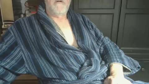 Snapshot of bendrinkin chatting on March 2, 10:14 am bendrinkin online show from March 2, 10:14 am