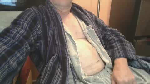 Snapshot of bendrinkin chatting on September 27, 9:58 am bendrinkin online show from September 27, 9:58 am