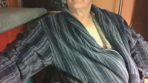 bendrinkin online show from April 11, 9:13 am