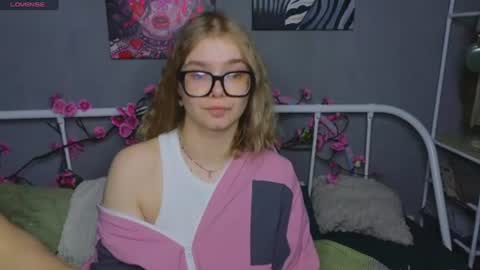 KENDALL  NATHAN online show from June 19, 7:28 pm