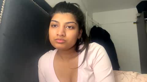 Snapshot of bengalibaddie7_x chatting on May 13, 2:20 am bengalibaddie7_x online show from May 13, 2:20 am