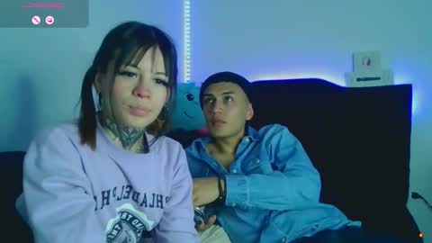 Tiffany and Bengie online show from December 20, 4:08 am