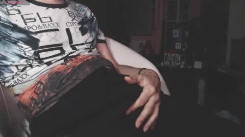 benijamin online show from November 23, 10:31 pm