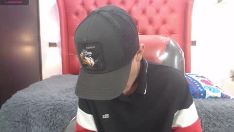 Snapshot of benjamin_anthony chatting on February 28, 3:24 pm benjamin_anthony online show from February 28, 3:24 pm