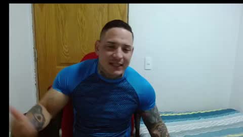 Snapshot of benjamin_isaac chatting on November 15, 11:10 pm benjamin_isaac online show from November 15, 11:10 pm