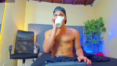 BENJAMIN online show from February 16, 11:59 pm