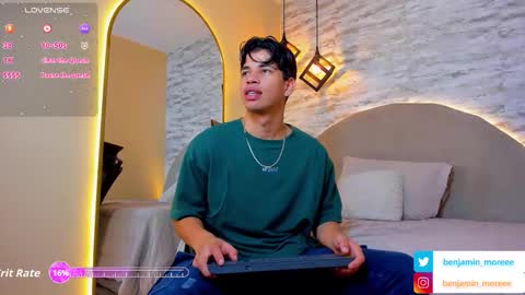 BENJAMIN online show from October 6, 12:35 pm