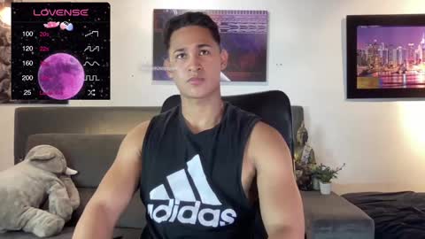 Snapshot of benjamincooperk1 chatting on March 8, 1:17 am benjamincooperk online show from March 8, 1:17 am