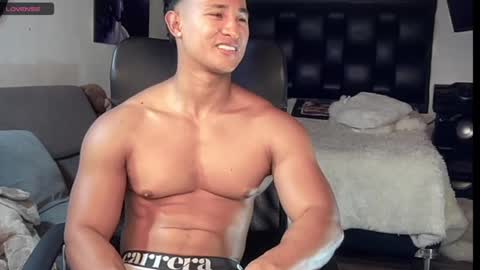 Snapshot of benjamincooperk1 chatting on September 25, 2:32 pm benjamincooperk online show from September 25, 2:32 pm