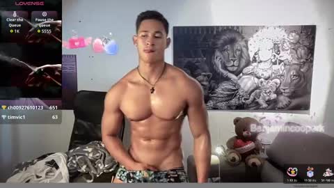 Snapshot of benjamincooperk1 chatting on October 27, 7:56 am benjamincooperk online show from October 27, 7:56 am