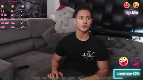 benjamincooperk online show from April 2, 8:12 am