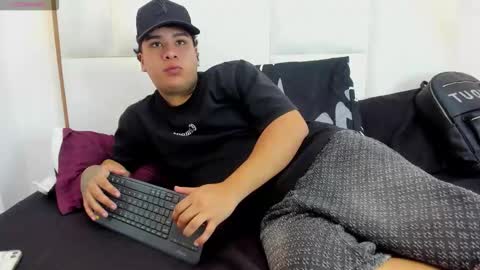 bennett_alejoo online show from September 16, 5:03 pm