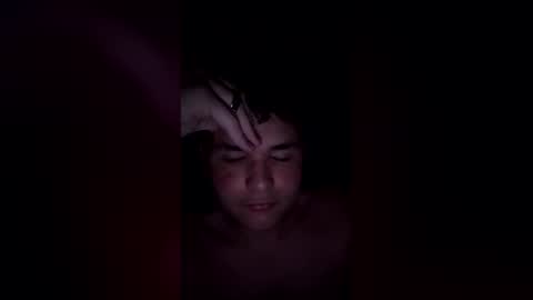 benneyy11444444 online show from June 24, 6:56 am