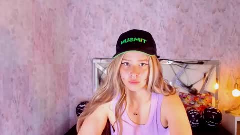 benny_wilson online show from October 7, 3:25 am