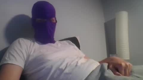 bennybueno online show from April 25, 3:20 am