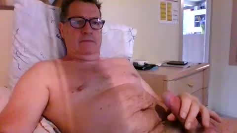 Snapshot of bennybutterfly007 chatting on September 23, 8:17 am bennybutterfly007 online show from September 23, 8:17 am