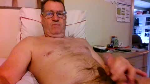 Snapshot of bennybutterfly007 chatting on June 15, 8:05 am bennybutterfly007 online show from June 15, 8:05 am