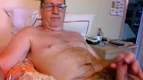 Snapshot of bennybutterfly007 chatting on June 22, 7:27 am bennybutterfly007 online show from June 22, 7:27 am