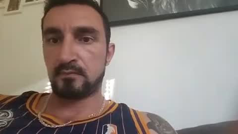 Snapshot of bennyhard90 chatting on July 30, 5:23 pm bennyhard90 online show from July 30, 5:23 pm