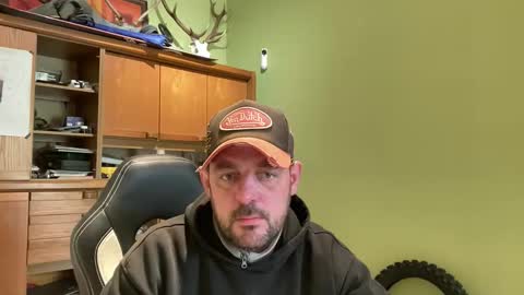 benochau online show from April 3, 2:04 pm