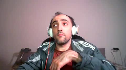 bentish online show from December 16, 5:33 pm