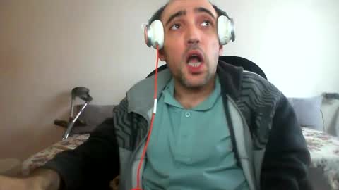 bentish online show from December 30, 9:16 am