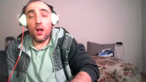 bentish online show from January 1, 4:18 pm