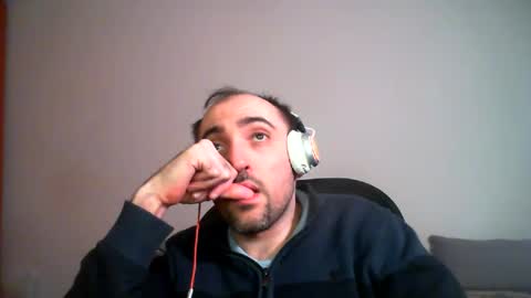 bentish online show from January 6, 3:51 pm