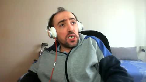 bentish online show from February 19, 8:01 am