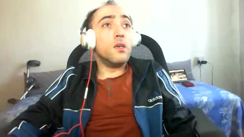 bentish online show from November 18, 7:57 am