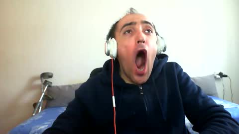 bentish online show from March 19, 10:19 am