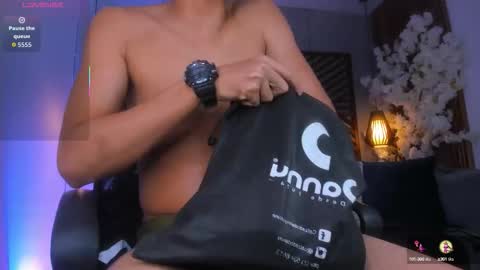 Snapshot of bento_fox chatting on October 15, 5:29 am bento_fox online show from October 15, 5:29 am