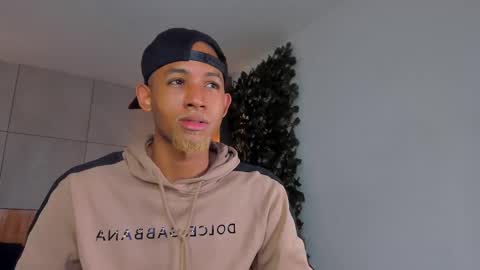 bento_fox online show from March 12, 3:23 am