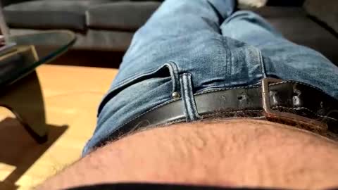 benz10001 online show from April 22, 2:25 am