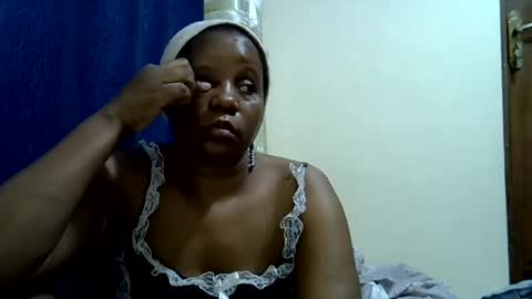 Snapshot of berbiestar chatting on July 2, 5:24 am Crazybeibe online show from July 2, 5:24 am