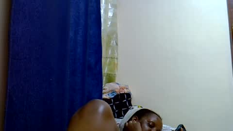Snapshot of berbiestar chatting on July 2, 7:31 pm Crazybeibe online show from July 2, 7:31 pm