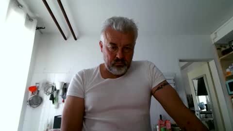 Martin online show from October 16, 10:38 am