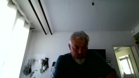 Snapshot of berg_boy chatting on April 22, 8:06 am Martin online show from April 22, 8:06 am