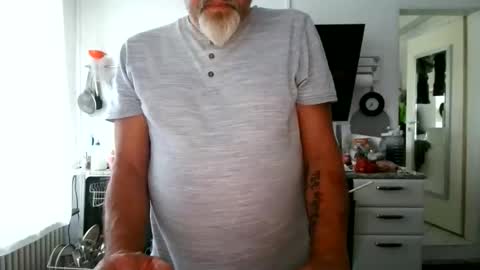 Snapshot of berg_boy chatting on May 31, 4:36 pm Martin online show from May 31, 4:36 pm