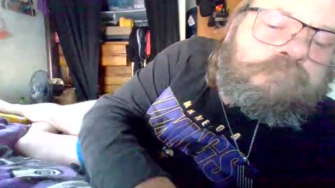 bergeeric1970 online show from February 12, 9:43 pm