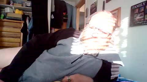 bergeeric1970 online show from April 28, 12:32 pm