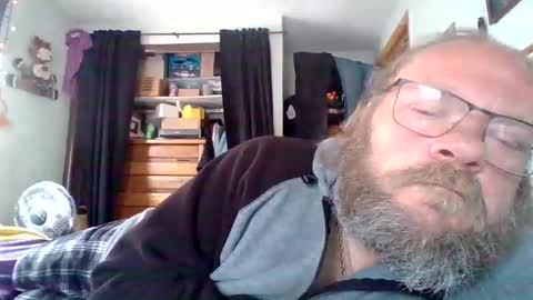 bergeeric1970 online show from April 29, 3:05 pm