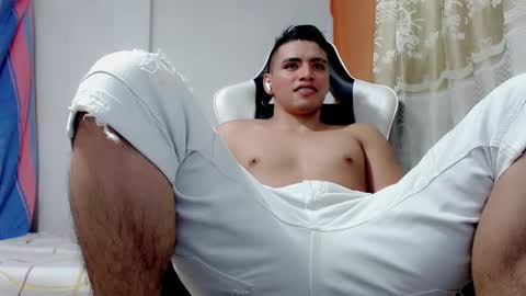 Bergon77 online show from March 10, 7:10 am