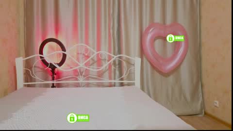 Snapshot of berkova_le chatting on April 14, 3:29 pm Berkova L online show from April 14, 3:29 pm