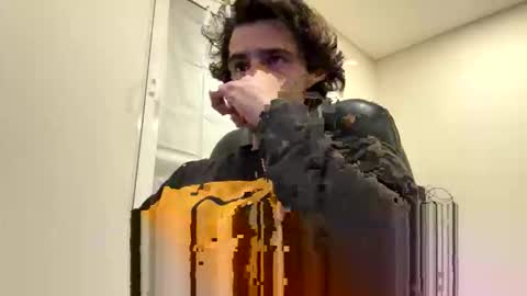 Snapshot of berltex chatting on April 5, 1:36 am Berltex online show from April 5, 1:36 am