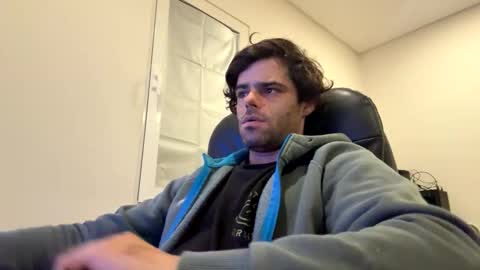 Snapshot of berltex chatting on April 9, 3:50 am Berltex online show from April 9, 3:50 am