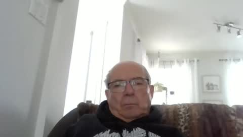 bernard1102 online show from March 7, 3:09 pm